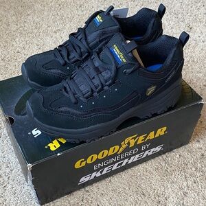 Skechers black sneakers